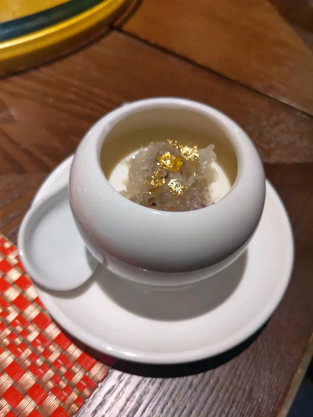 紫薯燕窩蒸蛋白