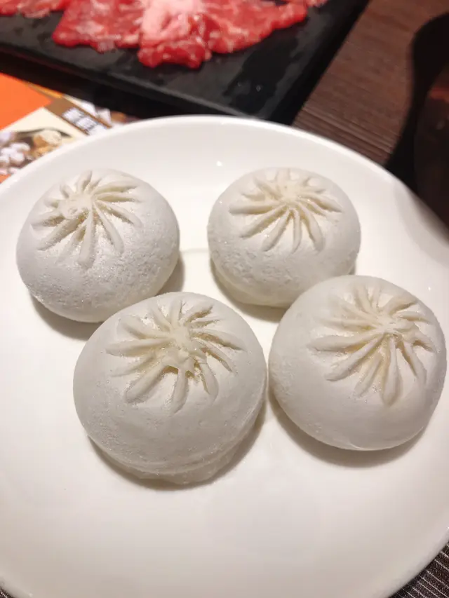 $218套餐包嘅,淥6分鐘,一般,皮有少少厚唔夠煙韌,但好juicy爆汁