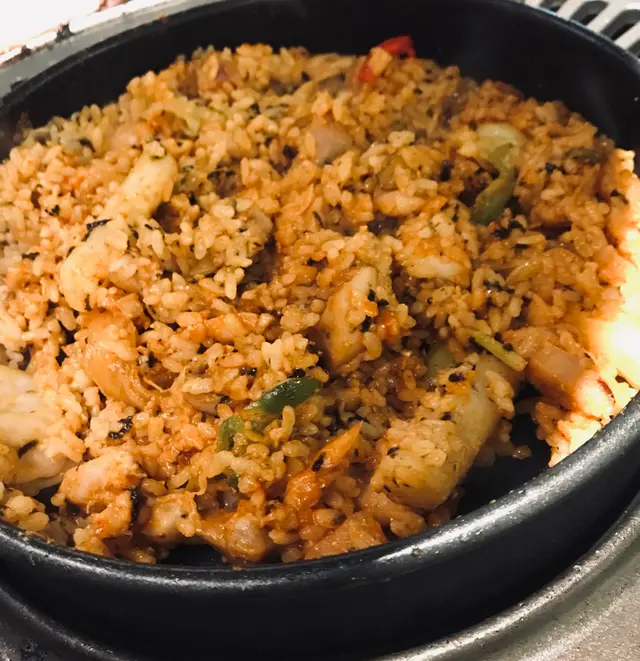 食落去蜜糖味不是太重,不過雞肉的質地不是太差。整體感覺一般而已