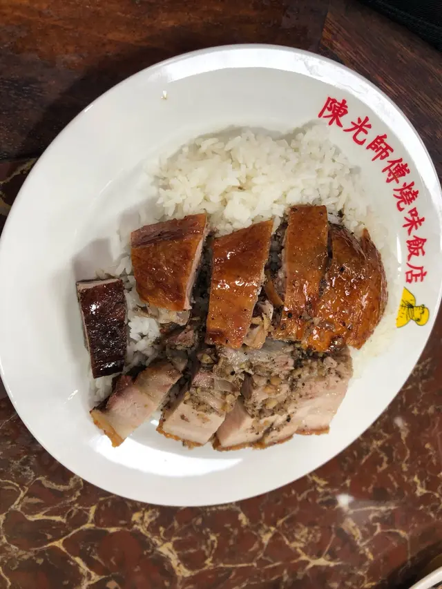 黑椒燒鴨燒肉飯