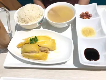 啖啖無骨海南雞配油飯