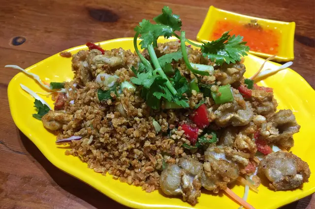 蒜香胡椒炸墨魚咀
