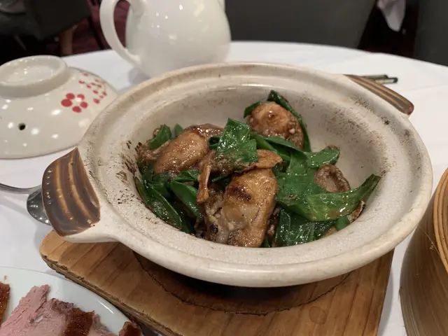 薑葱焗日本珍珠蠔煲
