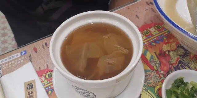 椰菜瑤柱海皇湯