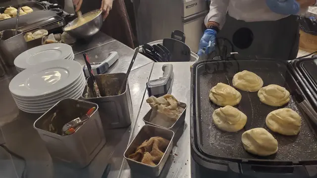 可以望住廚房整pancake