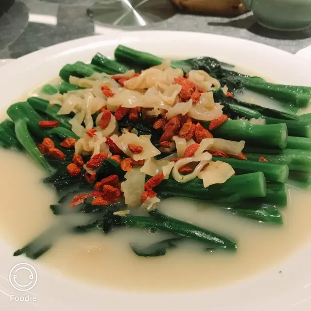 上湯杞子浸菜遠