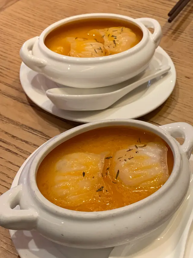 湯好飲，不過無龍蝦味，完全唔係西餐廳龍蝦湯