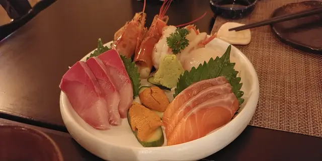 刺身盛 (油甘魚, 赤蝦, 海膽, 三文魚, 帶子)