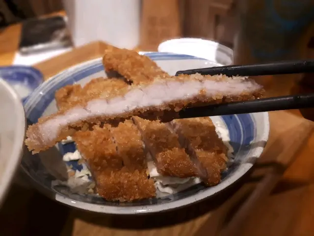 酥炸排骨麵