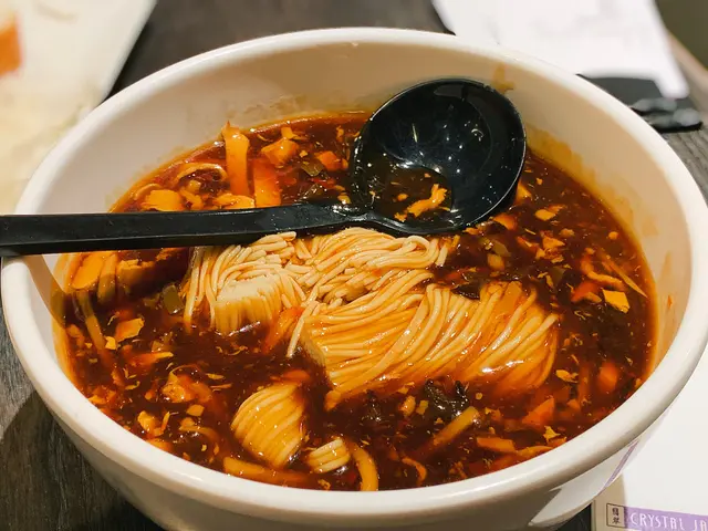 酸辣湯拉麵