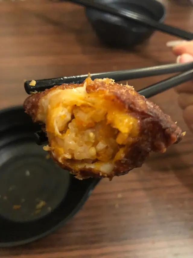 辣糯米釀雞翼（無骨)