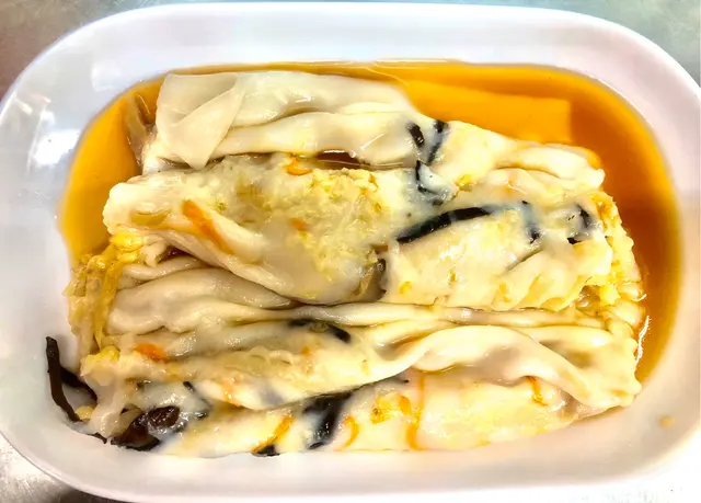 即拉腸粉，酸辣粉，雲吞