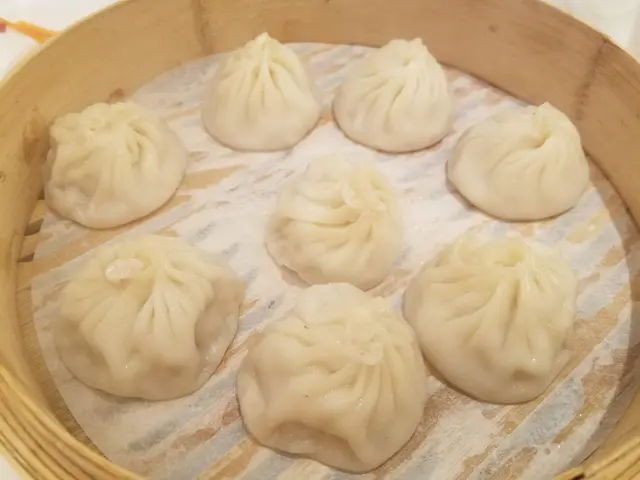 一口小籠包八隻