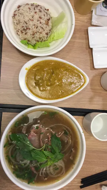 咖喱牛腩紅米飯