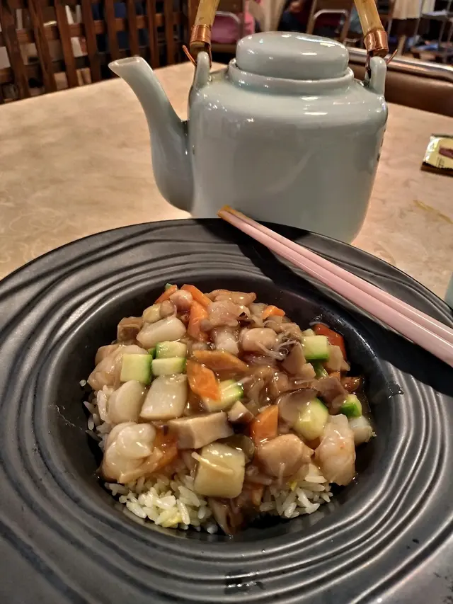 寶貝鮑魚仔🍛極尚金牌福建炒飯