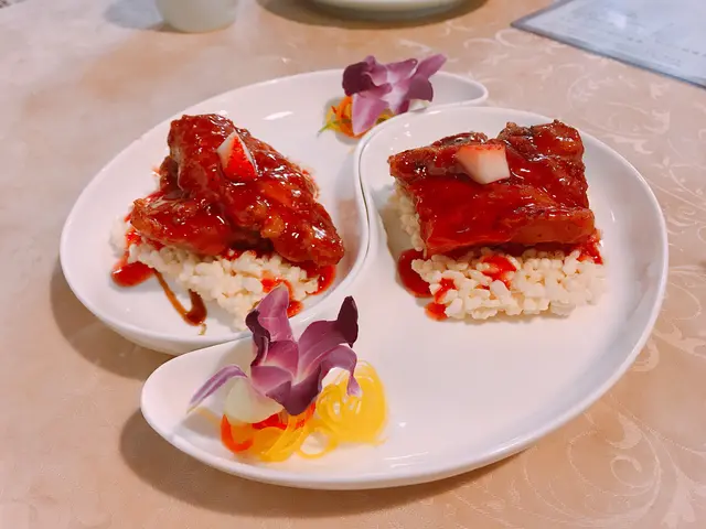 士多啤梨黑豚肉排骨