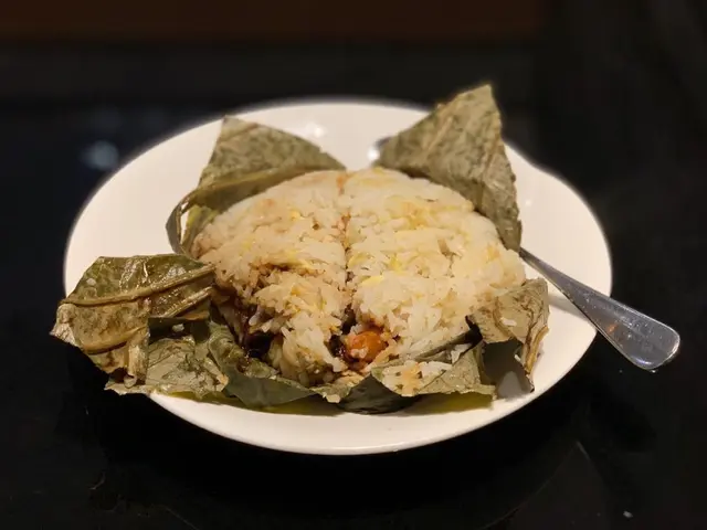 荷葉包鴨飯