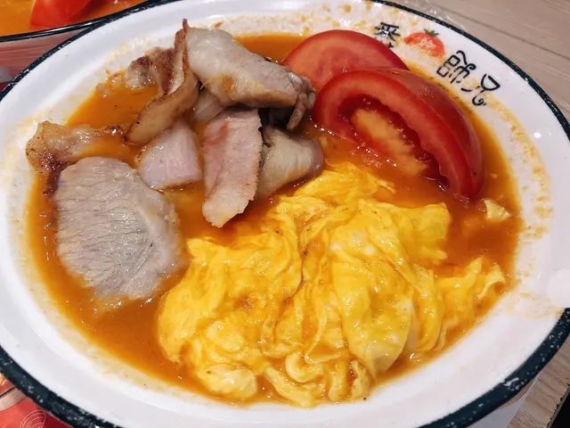 豚豚圓圓 + 炒滑蛋