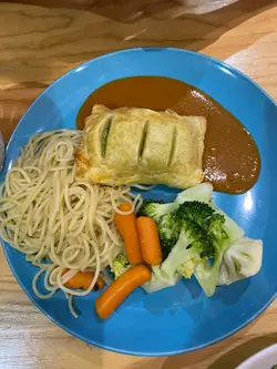 威灵顿三文鱼菠菜意粉