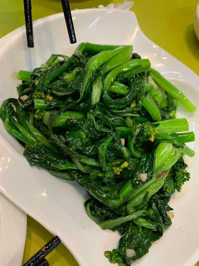 蒜蓉炒菜心