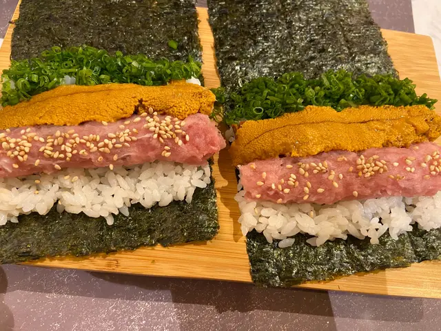 蔥花海膽大阪卷