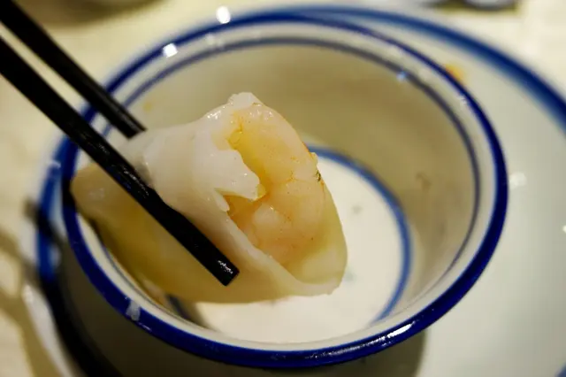 原隻鮮蝦腸