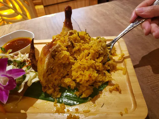 泰式燒春雞釀香茅黃飯