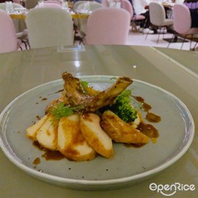 slow cook pork - Little Tipsy Restaurant &amp; Bar in Kwun Tong 