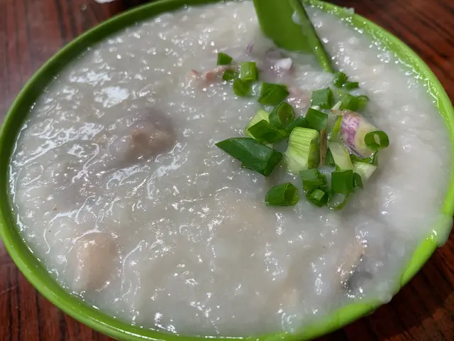 花生旺菜豬骨粥