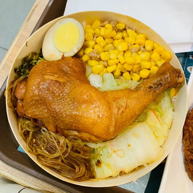 百芳滷雞腿便當