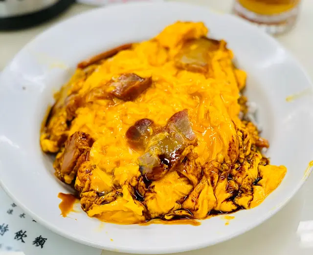 菜品合格,沒有甚麼特別需要評論的,就是叉燒的出品也很普通⋯沒有甚麼特色。