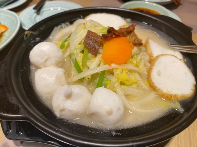 手打魚蛋煮津菜煲