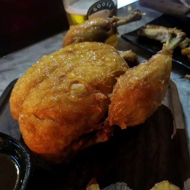 特式烤春雞全隻配薯條