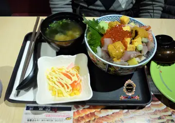 海胆樱花丼定食