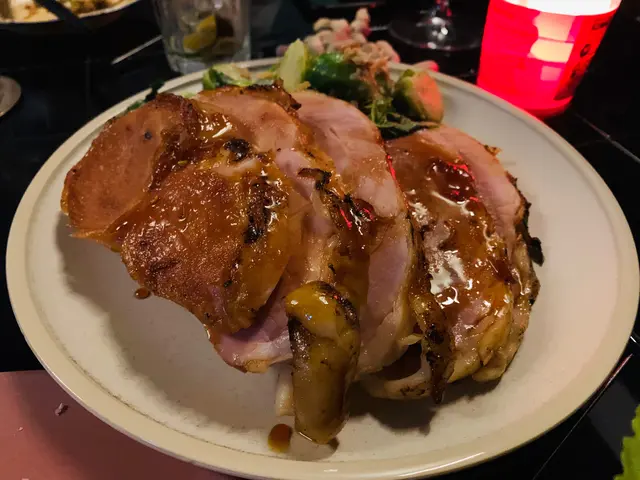 以為會好「漏」，但依塊肉有少少蜜糖既甜，有少少咸，好食！