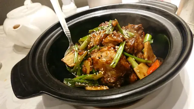 薑蔥焗日本生蠔煲