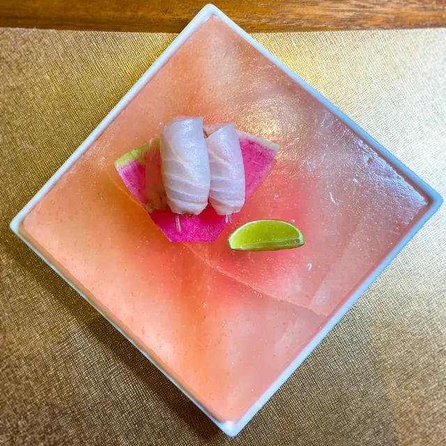 鯊魚鰭右口魚