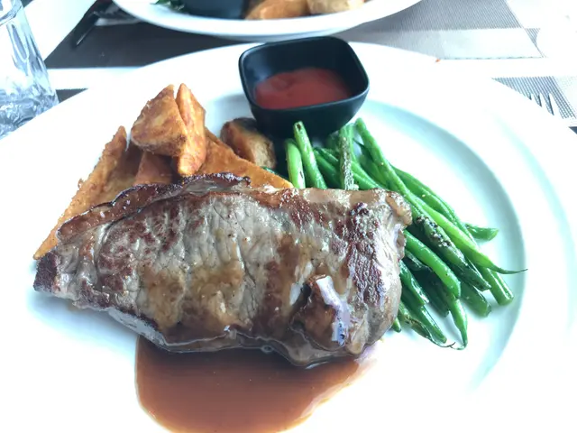 慢煮澳洲草飼西冷配紅酒汁