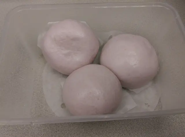 包身呈粉紫色