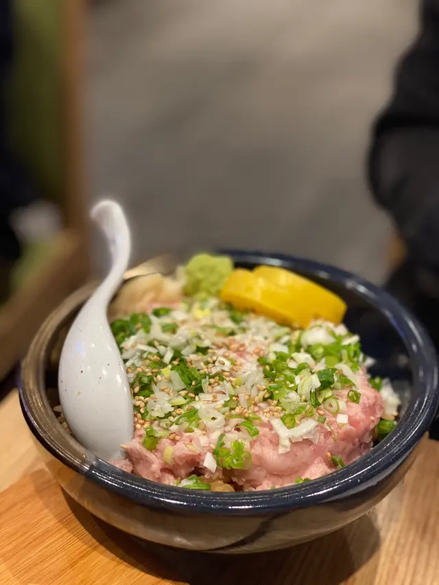 香蔥吞拿魚腩丼