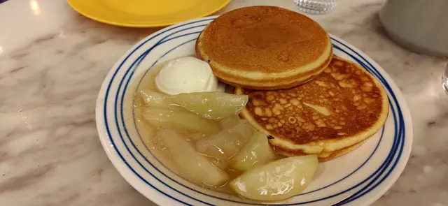 拿破崙瑞典肉丸意粉，蘋果肉桂pancake