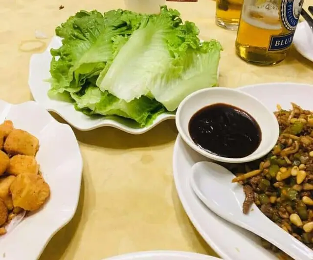 XO醬鴿崧生菜包