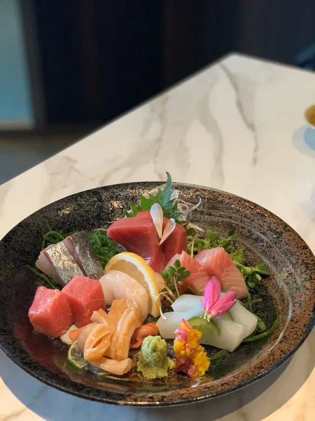 Sashimi lunch