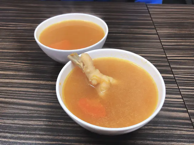 無味精靚湯
