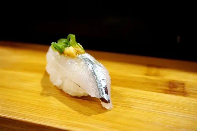 針魚壽司