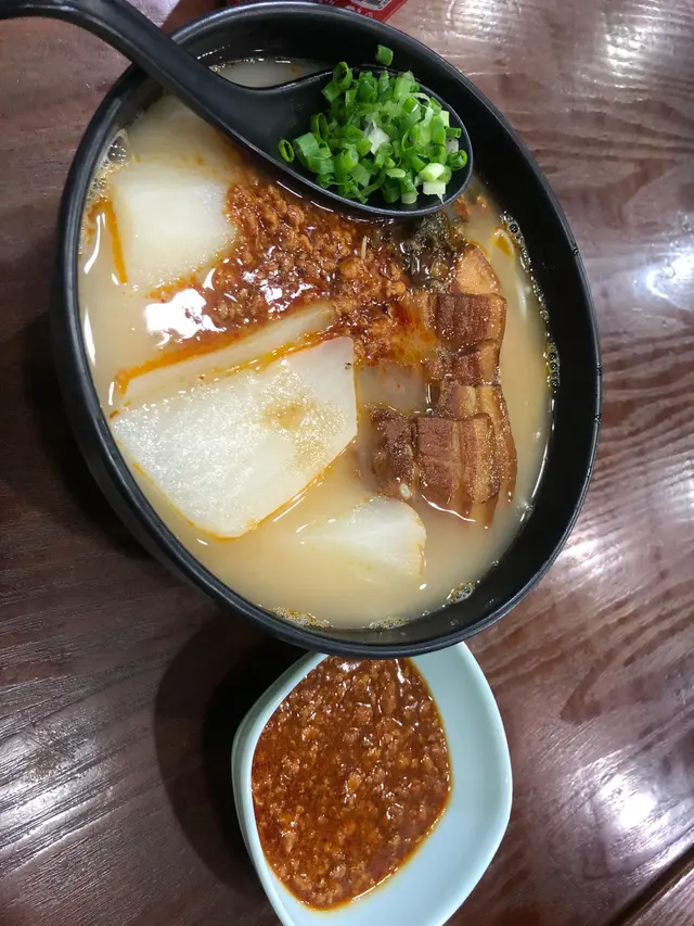 蘿蔔，炸醬，豬腩肉