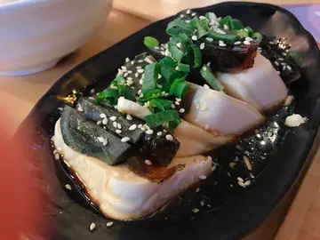 涼拌皮蛋豆腐