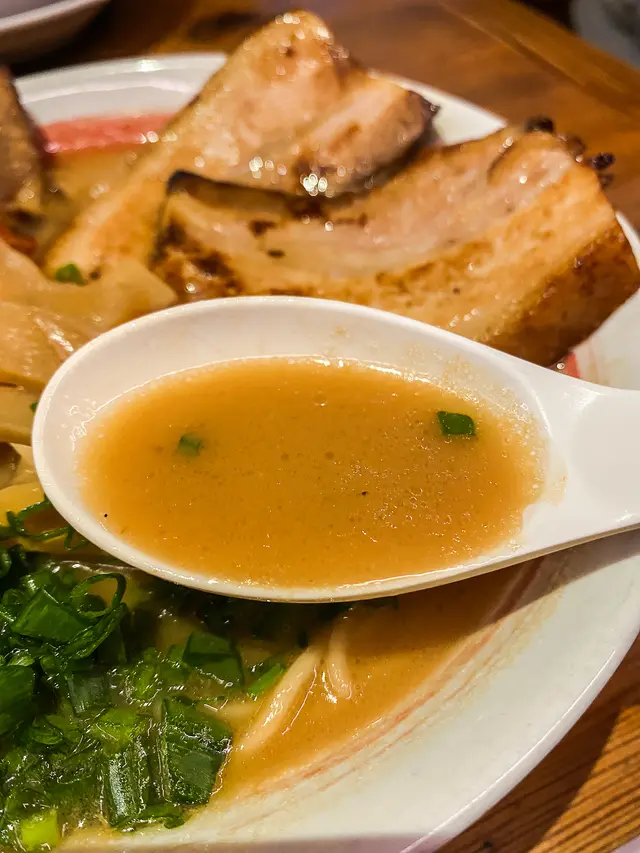 特盛灸燒豚肉拉麵🍜