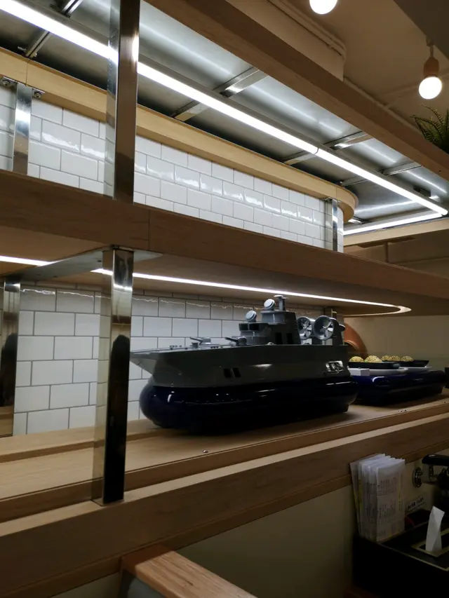 全店唯一賣點用模型火車/船送餐