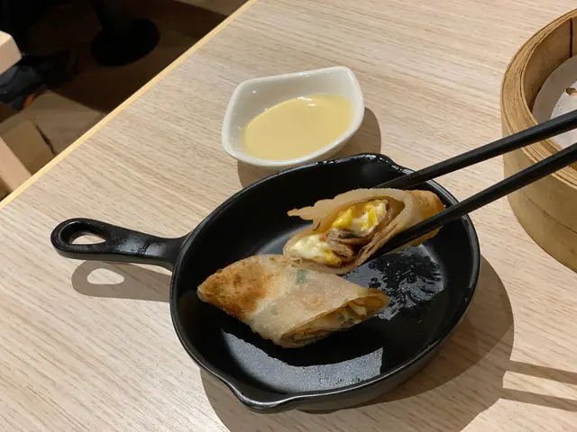 芝士粟米肉鬆手卷